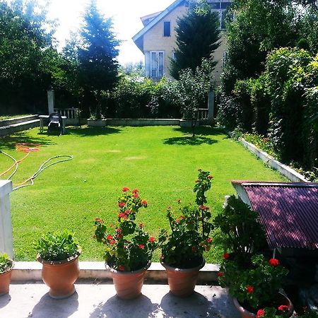 Srīnagar Jeelani Guest House מראה חיצוני תמונה
