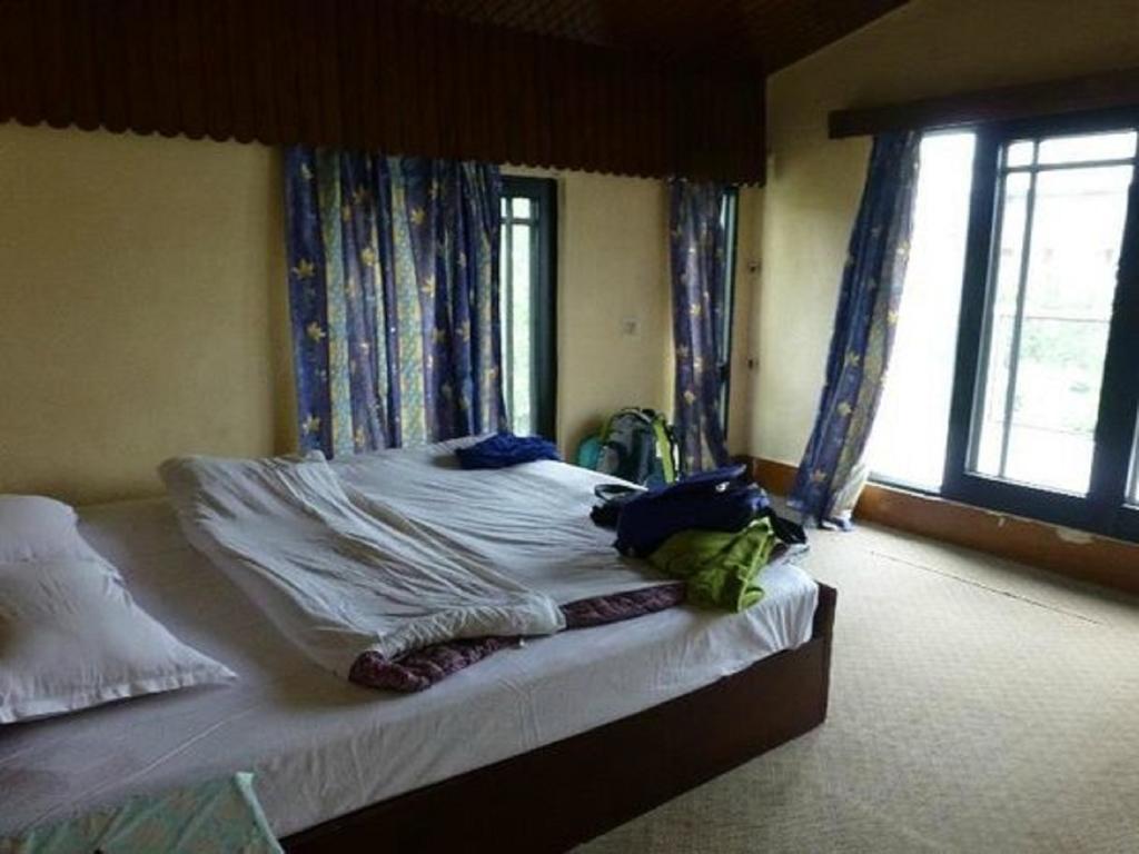 Srīnagar Jeelani Guest House חדר תמונה