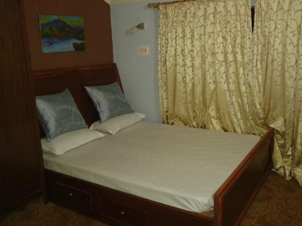 Srīnagar Jeelani Guest House חדר תמונה